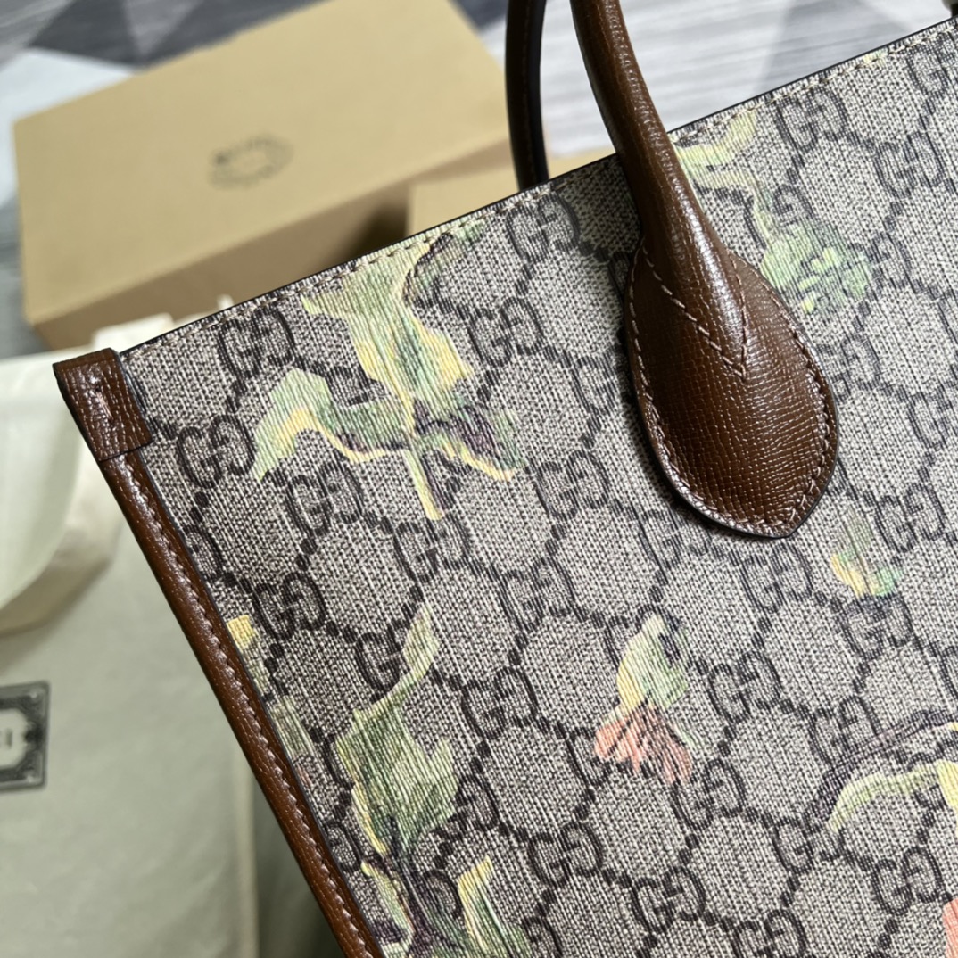 Gucci Shopping Bags